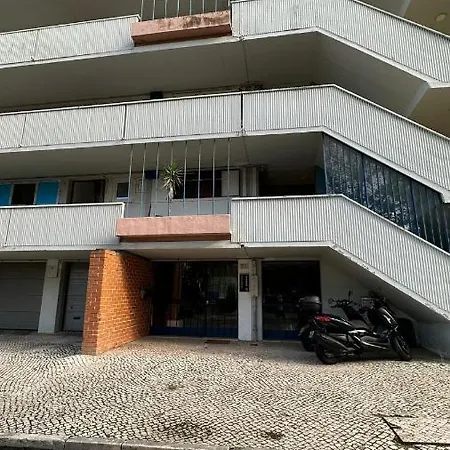 Airport Лиссабон