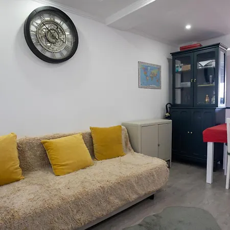 Airport Лісабон