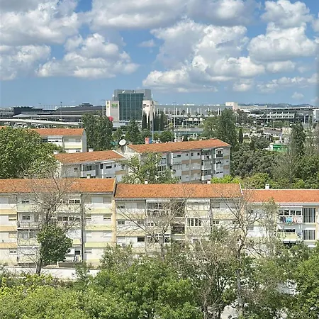 Airport Лісабон